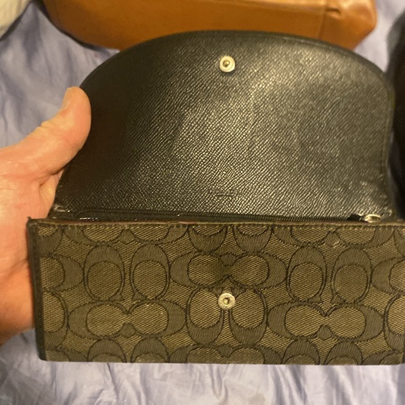 Coach bags and wallet. . - Picture 8 of 8